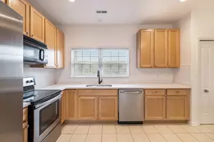 2925 N Knightsbridge Cir, Ann Arbor, MI 48105 - Photo 11