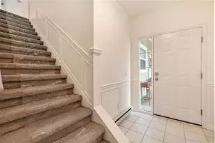 2925 N Knightsbridge Cir, Ann Arbor, MI 48105 - Photo 3
