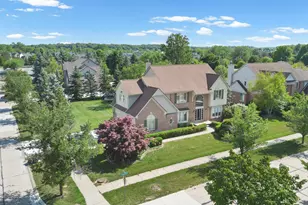 592 Terrace Ct, Canton, MI 48188 - Photo 3