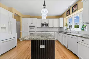 592 Terrace Ct, Canton, MI 48188 - Photo 15