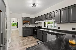 15068 Millard Rd, Three Rivers, MI 49093 - Photo 13