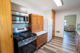 1124 Kusterer Dr NW, Grand Rapids, MI 49534 - Photo 9