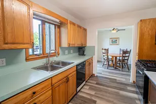 1124 Kusterer Dr NW, Grand Rapids, MI 49534 - Photo 7