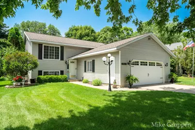 2565 Spring Court, Zeeland, MI 49464 - Photo 3