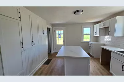 9322 N 80th Avenue, Pentwater, MI 49449 - Photo 7