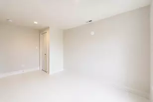 13 S Elm St, Three Oaks, MI 49128 - Photo 9
