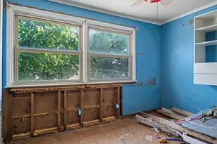 623 Clinton St, Flint, MI 48507 - Photo 17
