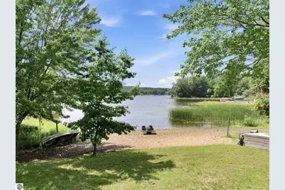 10876 Lockwood Drive, Cadillac, MI 49601 - Photo 37