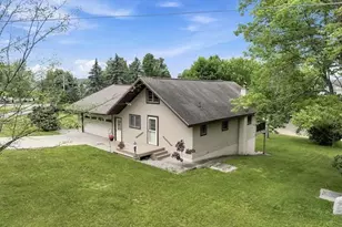 10876 Lockwood Dr, Cadillac, MI 49601 - Photo 29