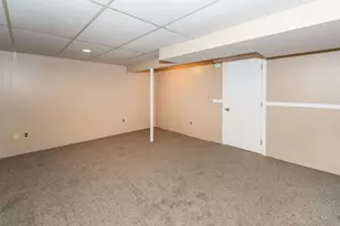 3351 Burbank Dr, Ann Arbor, MI 48105 - Photo 35
