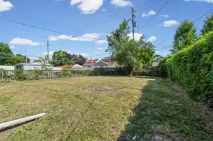 576 Garfield Ave, Lincoln Park, MI 48146 - Photo 23