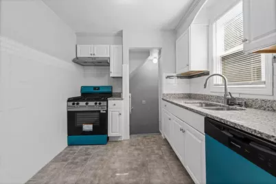 576 Garfield Avenue, Lincoln Park, MI 48146 - Photo 11