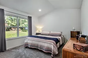 4267 Knollcrest Rd, Ann Arbor, MI 48108 - Photo 9