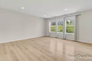 237 Young Ct, Rockford, MI 49341 - Photo 5
