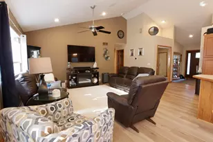 6829 Wintergreen Dr, Fruitport, MI 49415 - Photo 7