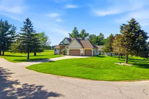 7737 Carriage Ln, Stanwood, MI 49346 - Photo 47