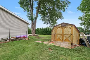 204 E Holcomb St, Athens, MI 49011 - Photo 21