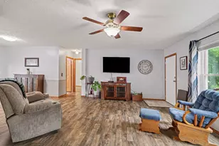 204 E Holcomb St, Athens, MI 49011 - Photo 9