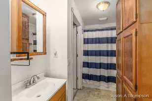 609 E Washington St, Greenville, MI 48838 - Photo 13
