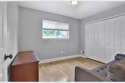 1000 E Mahan Avenue, Hazel Park, MI 48030 - Photo 17