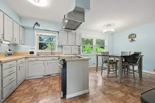 1912 Lauralwood Ave, Portage, MI 49002 - Photo 5