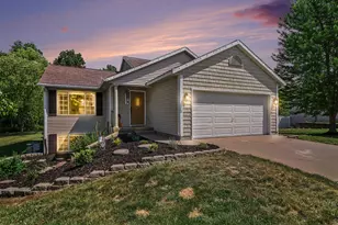 2227 Avalon View Dr NE, Cedar Springs, MI 49319 - Photo 31