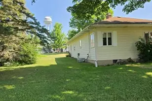 245 S Higham St, Pewamo, MI 48873 - Photo 7