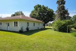 245 S Higham St, Pewamo, MI 48873 - Photo 9