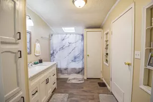 2856 W Carleton Rd, Hillsdale, MI 49242 - Photo 13