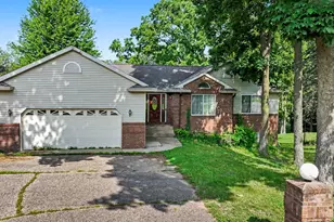 273 Fairway Ct, Plainwell, MI 49080 - Photo 23