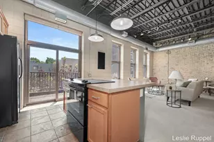 801 Monroe Ave NW, Grand Rapids, MI 49503 - Photo 15