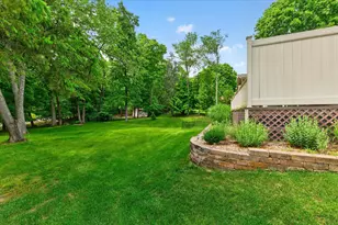 2801 N Tipsico Lake Rd, Hartland, MI 48353 - Photo 59