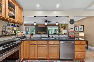 2801 N Tipsico Lake Rd, Hartland, MI 48353 - Photo 15