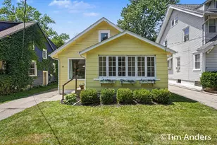 61 Mayfield Ave NE, Grand Rapids, MI 49503 - Photo 1