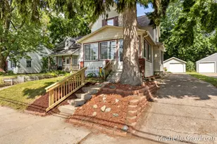 1318 Portland Ave NE, Grand Rapids, MI 49505 - Photo 3