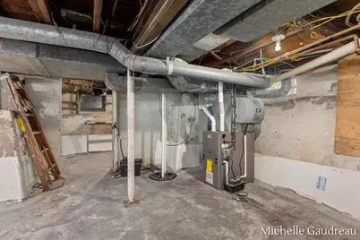 1318 Portland Avenue NE, Grand Rapids, MI 49505 - Photo 23