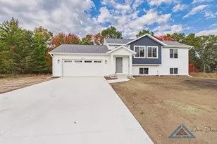 2728 Willowstone Dr, Muskegon, MI 49442 - Photo 1