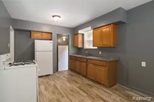 17834 Bradford Ave, Detroit, MI 48205 - Photo 9