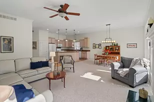 9748 Tioga Trail, Pinckney, MI 48169 - Photo 7