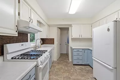 1090 5th Street, Plainwell, MI 49080 - Photo 9