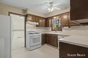 2136 Rolling Hills Dr SE, Grand Rapids, MI 49546 - Photo 7