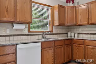 2714 Olivia St NW, Grand Rapids, MI 49504 - Photo 7
