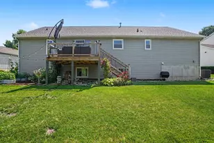 641 Ridgefield Dr, Coopersville, MI 49404 - Photo 25