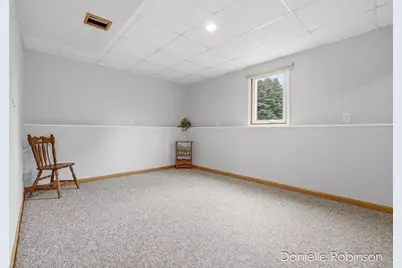 6829 12 Mile Road NE, Rockford, MI 49341 - Photo 35