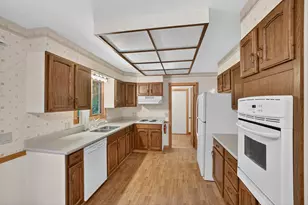 11699 Forestwood Dr NE, Cedar Springs, MI 49319 - Photo 15
