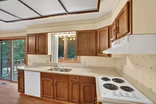 11699 Forestwood Dr NE, Cedar Springs, MI 49319 - Photo 17