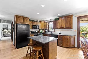4426 41st St SW, Grandville, MI 49418 - Photo 9