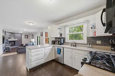 3919 Orchard View, Rochester Hills, MI 48307 - Photo 13