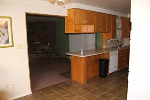 11717 Tecumseh Ave, Bedford, MI 48239 - Photo 9
