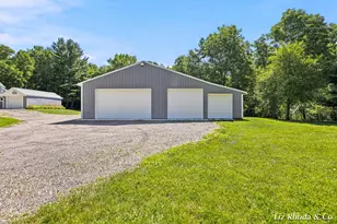 10240 Connelley Ave NE, Greenville, MI 48838 - Photo 9